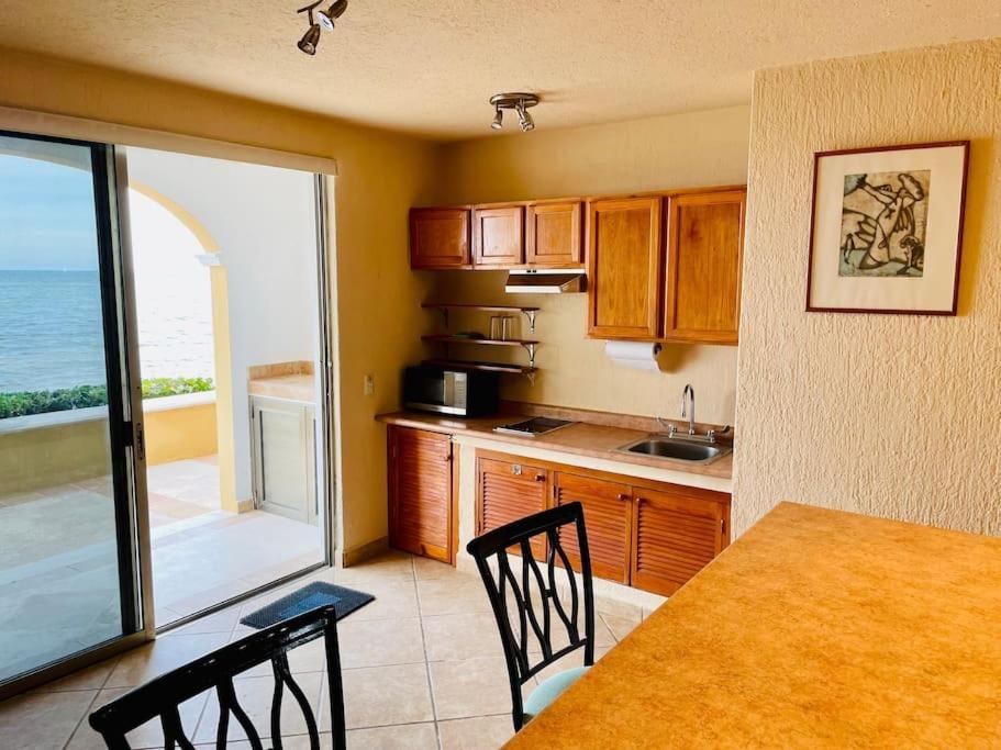 Punta Me Front In The & Waterpark Apartment